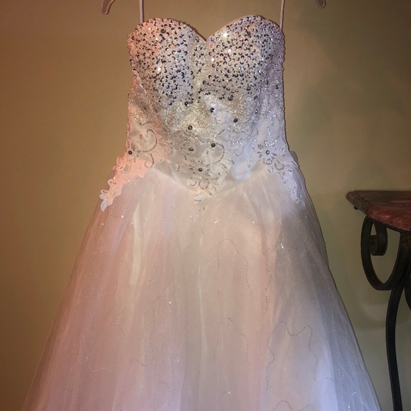 Strapless White Ball Gown, Never Worn 10 - Picture 1 of 5